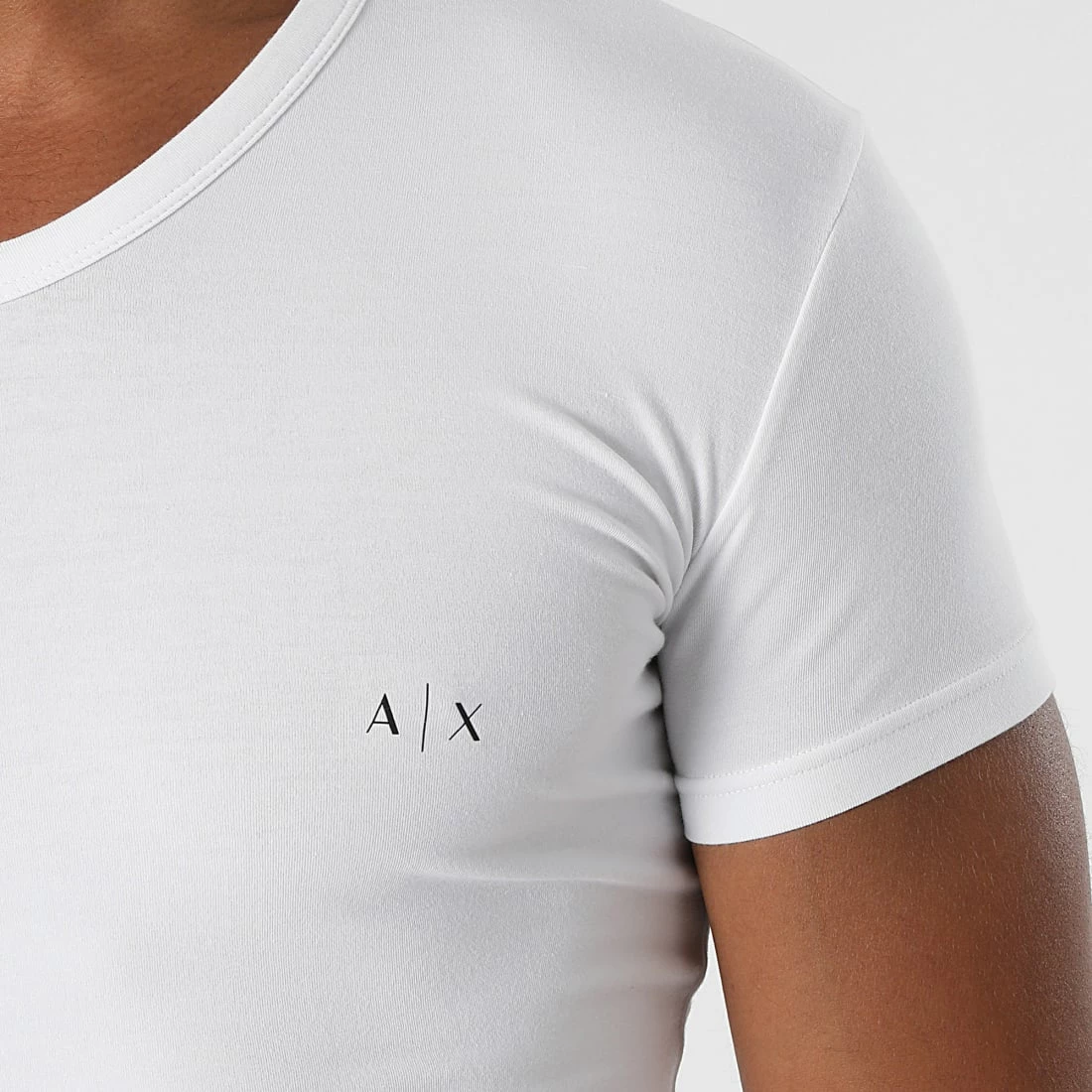 Meilleur prix 😉 Lot De 2 Tee 👕 Shirts Col V 956004-CC282 Noir Blanc de Armani Exchange ✨ – Image 3