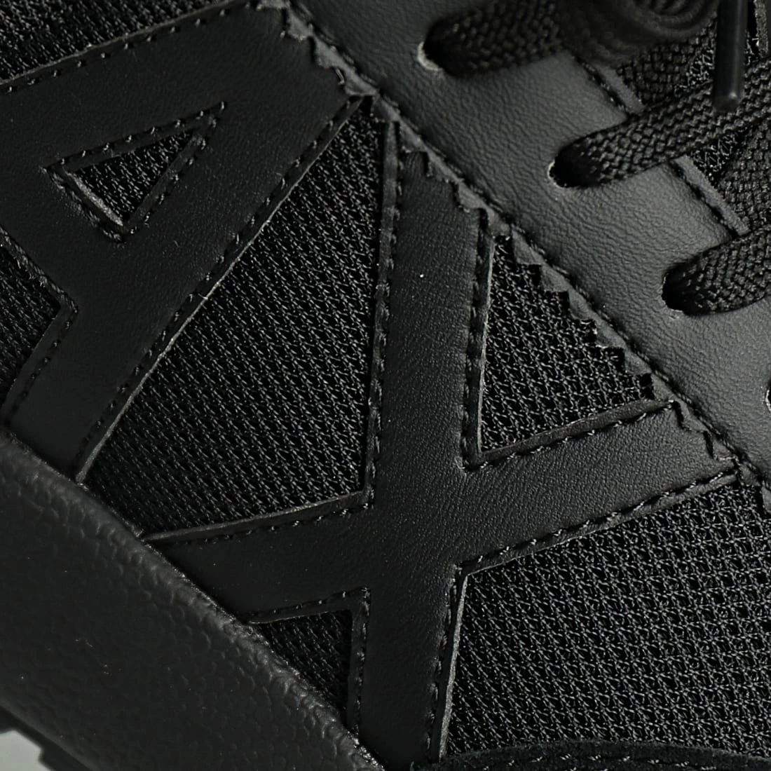 De gros ⭐ Baskets XUX071-XV527 Black de Armani Exchange ⭐ – Image 2