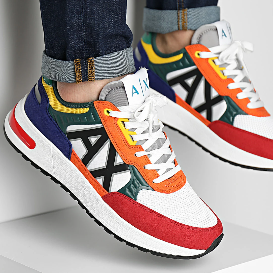 Acheter đ€© Baskets XUX090 XV276 Multicolor de Armani Exchange â