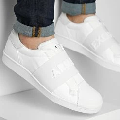 Bon marché ❤️ Baskets XUX097-XV517 Optical White de Armani Exchange 🔥