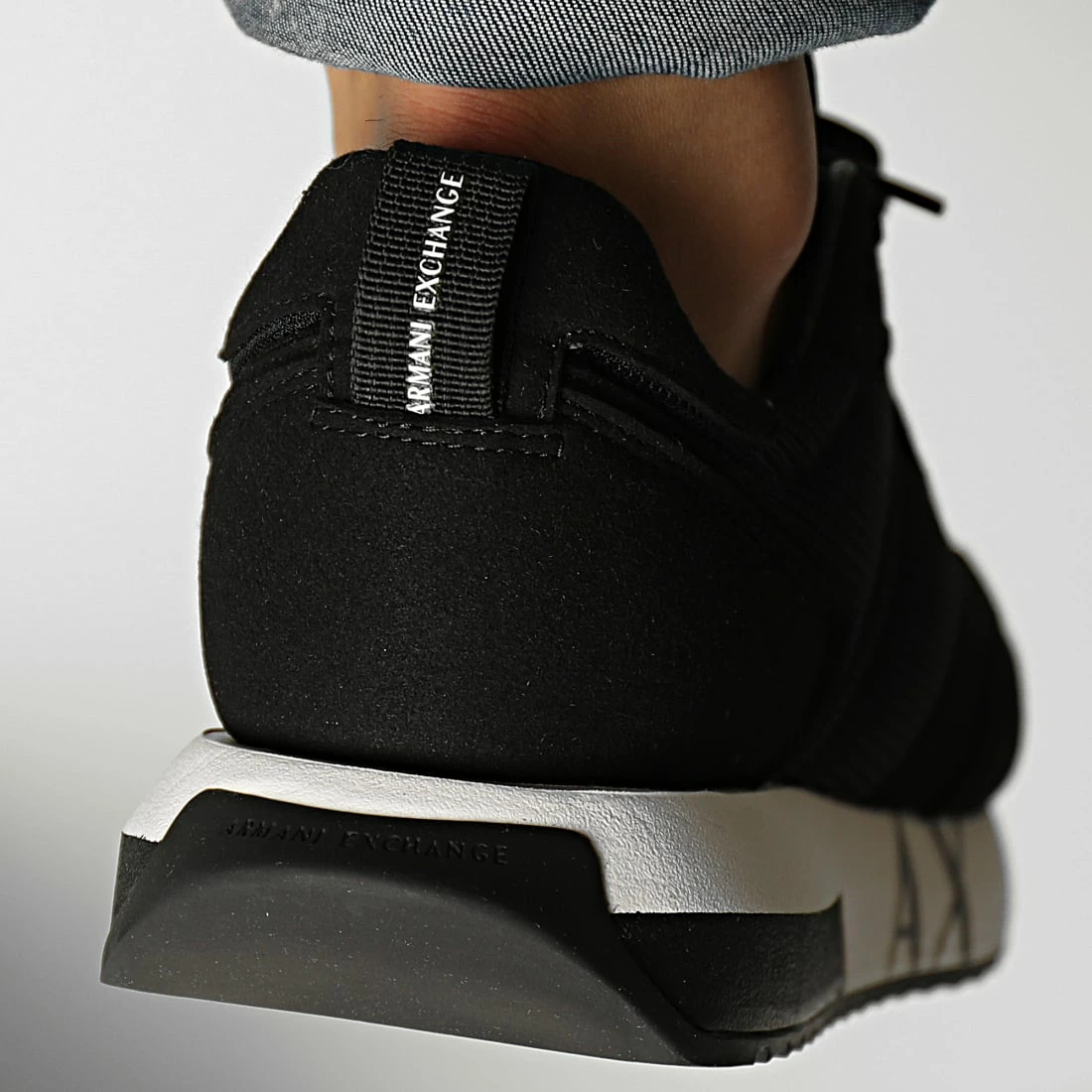 Acheter 🥰 Baskets 👟 Sneakers XUX151-XV609 Black de Armani Exchange ⭐ – Image 4