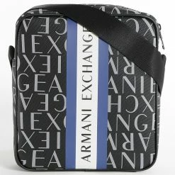 Les meilleures critiques de ✨ Sacoche 952399 Noir de Armani Exchange 🥰